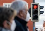 Corona-Schnelltests für alle sollen wieder kostenlos werden - eine der Maßnahmen, mit dem der Anstieg der Neuinfektionen gebremst werden soll. Foto: Armin Weigel/dpa