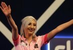Fallon Sherrock, die derzeit beste Frau im Darts. Foto: Steven Paston/PA Wire/dpa