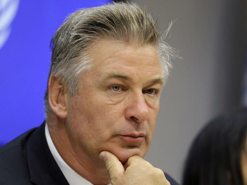 Schauspieler Alec Baldwin nimmt an einer Pressekonferenz im Hauptquartier der Vereinten Nationen teil. (Archivbild). Foto: Seth Wenig/AP/dpa