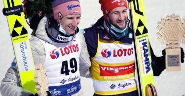 «Spezl»: Die Skispringer Marcus Eisenbichler (r) und Karl Geiger. Foto: Czarek Sokolowski/AP/dpa