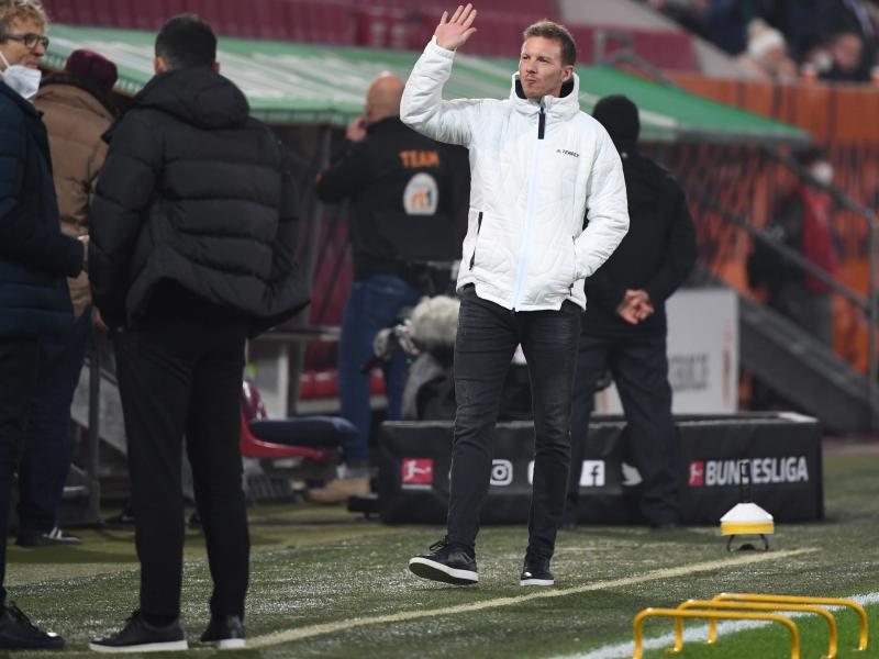 Bayerns Trainer Julian Nagelsmann ist nach dem Patzer gegen Augsburg wütend. Foto: Matthias Balk/dpa