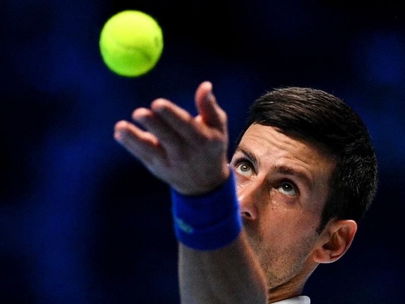 Gegen Novak Djokovic hilft nach Ansicht von Alexander Zverevs Bruder nur «anti-perfektes» Tennis. Foto: Marco Alpozzi/LaPresse via ZUMA Press/dpa