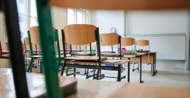 Kindermediziner warnen vor erneuten Schulschließungen. Foto: Annette Riedl/dpa