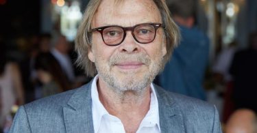 Volker Lechtenbrink 2016 in Hamburg. Der Schauspieler, Sänger und Regisseur starb im Alter von 77 Jahren. Foto: picture alliance / dpa