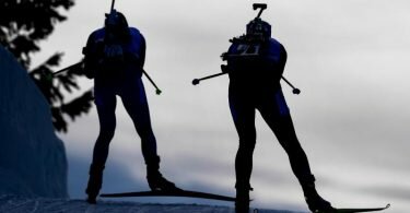 Einen normalen Weltcup-Winter wird es für die Biathleten in der anhaltenden Corona-Pandemie wieder nicht geben. Foto: Hendrik Schmidt/dpa