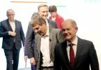 Laut dem Arbeitgeberverband Gesamtmetall hat die völlig neue Regierungskoalition die Chance, einen Ruck durch das Land gehen zu lassen. Foto: Kay Nietfeld/dpa