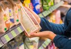Zum Schutz von Verbrauchern gibt es künftig strengere Vorgaben bei Lebensmittelverpackungen. Foto: Benjamin Nolte/dpa-tmn/Archivbild