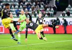 Weltklasse-Stürmer Erling Haaland (M) erzielt nur neun Minuten nach seiner Einwechslung das 3:1 gegen den VfL Wolfsburg. Foto: Swen Pförtner/dpa