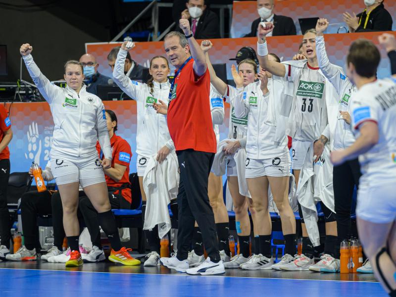 Die deutschen Handball-Frauen haben erstmals seit 2013 ein WM-Viertelfinale erreicht. Foto: Marco Wolf/wolf-sportfoto/dpa