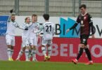 Feiert am 17. Spieltag einen Sieg: Das Team von Hannover 96. Foto: Stefan Puchner/dpa