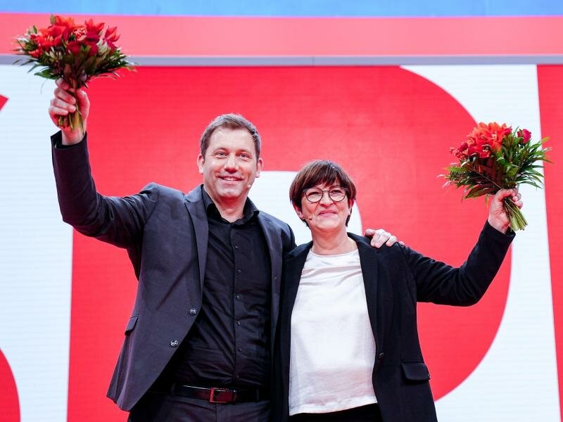 Neues Führungs-Duo der SPD: Lars Klingbeil und Saskia Esken. Foto: Kay Nietfeld/dpa