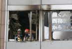 Bei einem Hochhausbrand im japanischen Osaka sind vermutlich mehr als zwei Dutzend Menschen ums Leben gekommen. Foto: Uncredited/Kyodo News/AP/dpa