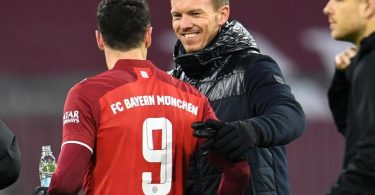 Sind mit dem FC Bayern klar auf Titelkur: Trainer Julian Nagelsmann und Torjäger Robert Lewandowski. Foto: Tobias Hase/dpa