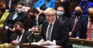 Boris Johnson bei einer Fragestunde im britischen Unterhaus. Foto: Uk Parliament/Jessica Taylor/PA Media/dpa