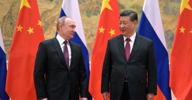 Erstes Treffen seit Ausbruch der Corona-Pandemie Ende 2019: Xi Jinping (r.) und Wladimir Putin beim Fototermin vor den Gesprächen. Foto: Alexei Druzhinin/Sputnik/AP/dpa