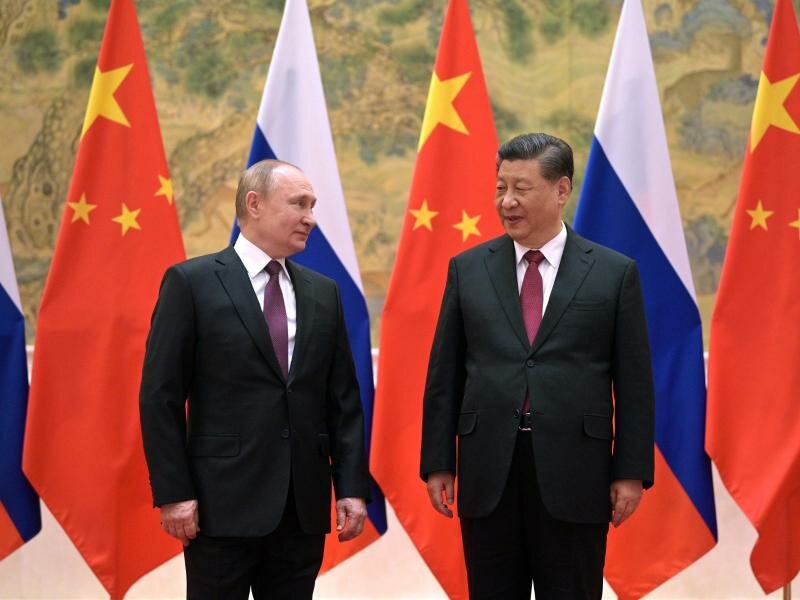 Erstes Treffen seit Ausbruch der Corona-Pandemie Ende 2019: Xi Jinping (r.) und Wladimir Putin beim Fototermin vor den Gesprächen. Foto: Alexei Druzhinin/Sputnik/AP/dpa