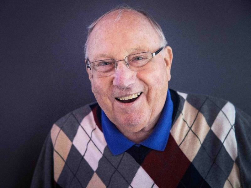 Uwe Seeler glaubt wieder an den Aufstieg des Hamburger SV. Foto: Christian Charisius/dpa