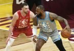 NBA-Superstar LeBron James (r) beim All Star Game. Foto: Ron Schwane/AP/dpa