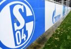 Das Logo des russischen Energieunternehmens Gazprom ist beim FC Schalke 04 allgegenwärtig. Foto: Caroline Seidel-Dißmann/dpa