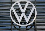 Wegen des Kriegs in der Ukraine: Volkswagen setzt sein Russland-Geschäft aus. Foto: Swen Pförtner/dpa
