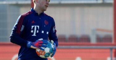 Steht wieder im Tor des FC&nbsp;Bayern: Manuel Neuer. Foto: Matthias Balk/dpa