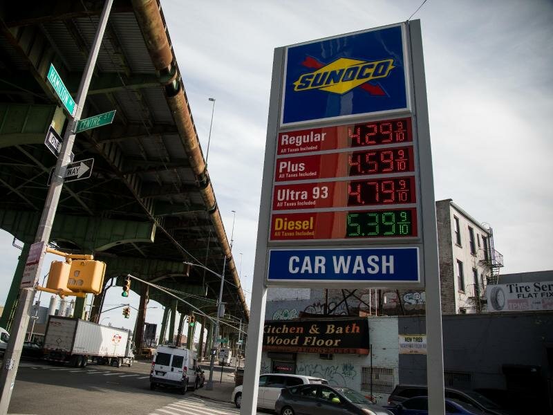 Die hohen Kosten für Energie treiben in den USA die Verbraucherpreise in die Höhe. Foto: Michael Nagle/XinHua/dpa