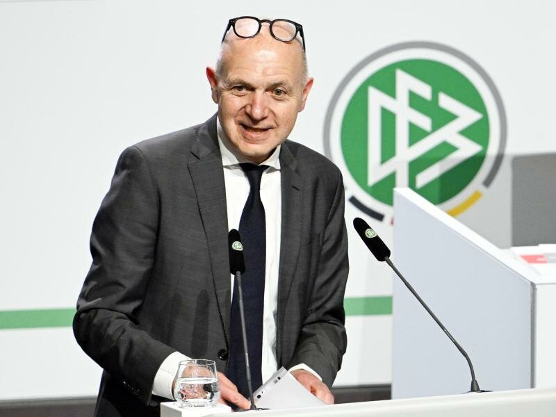 Wurde zum neuen DFB-Präsidenten gewählt:&nbsp;Bernd Neuendorf. Foto: Federico Gambarini/dpa