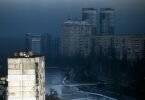 Blick auf Wohnhochhäuser in Kiew. Foto: -/Ukrinform/dpa
