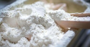 Aus ernährungsphysiologischer Sicht ist nicht der Weizen an sich problematisch, sondern der hohe Grad der Verarbeitung eines Getreides. Foto: Jens Büttner/dpa-Zentralbild/dpa/Archivbild