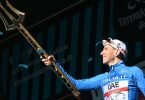 Ist auch bei Mailand-Sanremo einer der Topfavoriten: Tadej Pogacar. Foto: Fabio Ferrari/LaPresse/AP/dpa