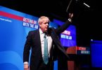 Boris Johnson nach seiner Rede auf dem Frühjahrsforum der Konservativen Partei. Foto: Peter Byrne/PA/dpa