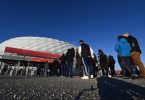 Die Frauen des FC Bayern bestreiten ihr Viertelfinal-Hinspiel in der Champions League gegen Paris Saint-Germain in der Allianz Arena. Foto: Sven Hoppe/dpa