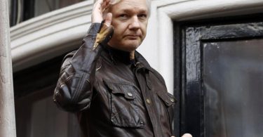 Julian Assange drohen in den USA bei einer Verurteilung bis zu 175 Jahre Haft. Foto: Frank Augstein/AP/dpa