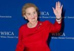Madeleine Albright beim White House Correspondents Dinner in Washington. Die ehemalige US-Außenministerin ist im Alter von 84 Jahren gestorben. Foto: Cliff Owen/FR170079 AP/dpa