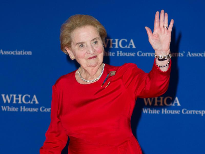 Madeleine Albright beim White House Correspondents Dinner in Washington. Die ehemalige US-Außenministerin ist im Alter von 84 Jahren gestorben. Foto: Cliff Owen/FR170079 AP/dpa