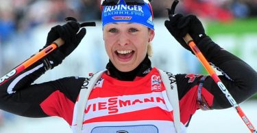 Mit 25 Jahren war für Weltklasse-Biathletin Magdalena Neuner im Jahr 2012 Schluss. Foto: Martin Schutt/dpa-Zentralbild/dpa