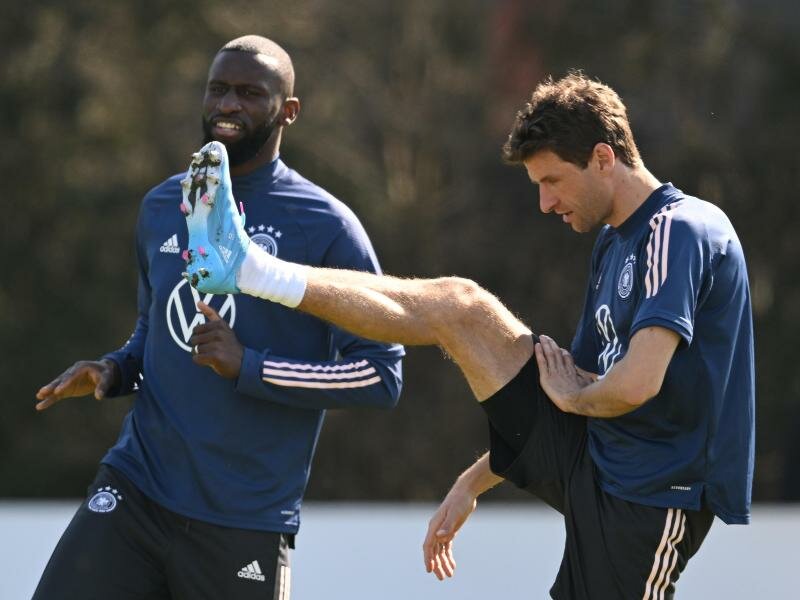 Thomas Müller beim Training der Nationalmannschaft. Foto: Arne Dedert/dpa