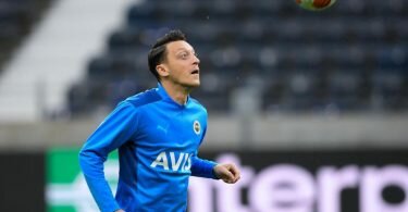 Fenerbahce Istanbul hat Mesut Özil aus dem Kader ausgeschlossen. Foto: Arne Dedert/dpa