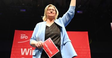 Anke Rehlinger hat die Wahl im Saarland für die SPD klar gewonnnen. Foto: Boris Roessler/dpa
