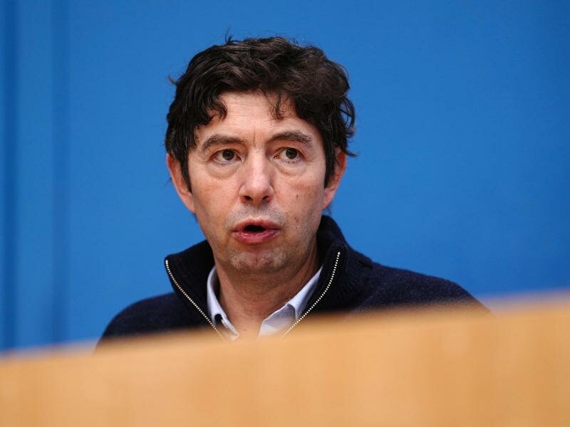 Der preisgekrönte Podcast mit Christian Drosten lief im Februar 2020 zum ersten Mal. Foto: Kay Nietfeld/dpa