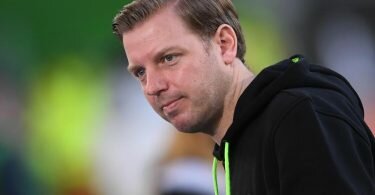 Trainer Florian Kohfeldt will die Niederlagen-Serie des VfL Wolfsburg stoppen. Foto: Swen Pförtner/dpa