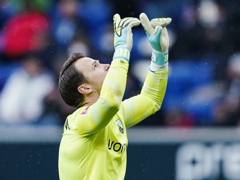 Bochums Torhüter Manuel Riemann glänzte in Hoffenheim auch als Vorlagengeber. Foto: Uwe Anspach/dpa