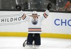 Leon Draisaitl von den Edmonton Oilers feiert seinen Treffer. Foto: Alex Gallardo/AP/dpa