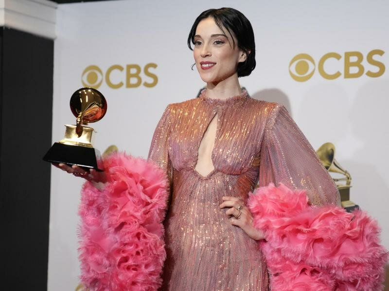 Sängerin St. Vincent wurde für das beste alternative Musikalbum ausgezeichnet. Foto: John Locher/Invision via AP/dpa