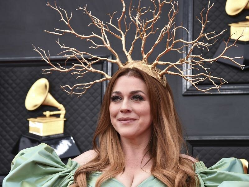 Alisha Gaddis streckt die Fühler aus. Foto: Jordan Strauss/Invision via AP/dpa