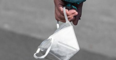 Die meisten bislang geltenden Corona-Verordnungen sind zum 2. April gefallen. Foto: Boris Roessler/dpa