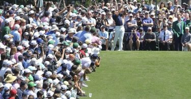 Tiger Woods will beim Masters in Augusta sein Comeback geben. Foto: Curtis Compton/Atlanta Journal-Constitution/AP/dpa