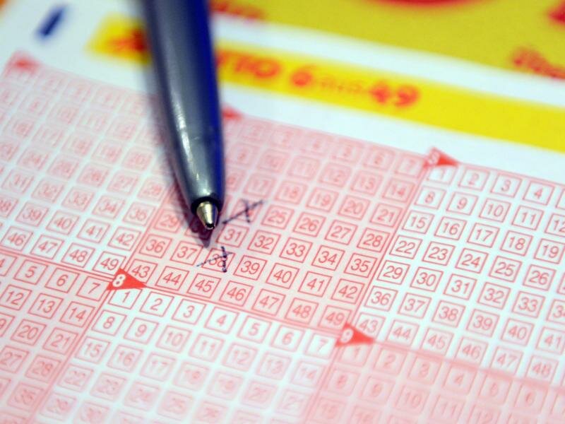 Die Mahnschreiben werden im angeblichen Auftrag einer «Euro Lotto Zentrale Jackpot 6/49» verschickt. Foto: Caroline Seidel/dpa/Symbolfoto