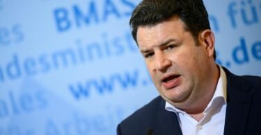 Arbeitsminister Hubertus Heil rechnet mit einem geringen Wirtschaftswachstum in diesem Jahr. Foto: Bernd von Jutrczenka/dpa