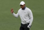 Von den Fans gefeiert, obwohl er am dritten Tag mit 78 Schlägen die schlechteste Masters-Runde seiner Karriere spielte: Tiger Woods. Foto: Matt Slocum/AP/dpa